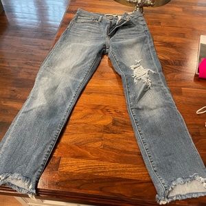 LEVI JEANS